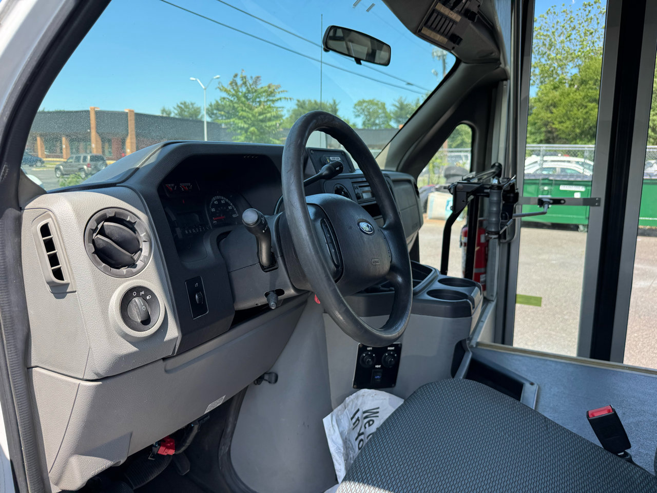 Used 2012 Ford E-450 and Econoline 450 Super Duty w/ Shuttle Bus Prep Pkg image 12