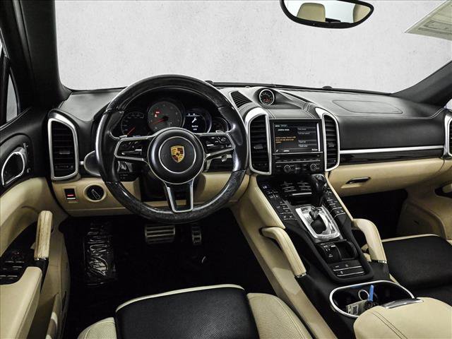 Used 2016 Porsche Cayenne S image 19