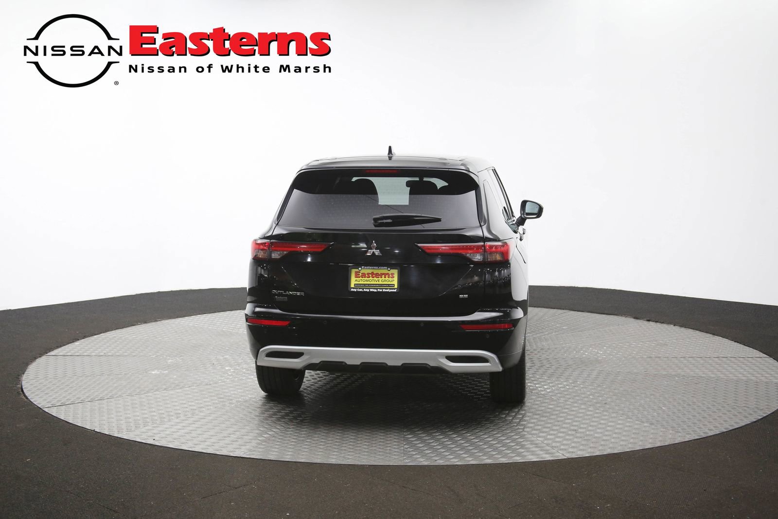 Used 2024 Mitsubishi Outlander AWD image 37