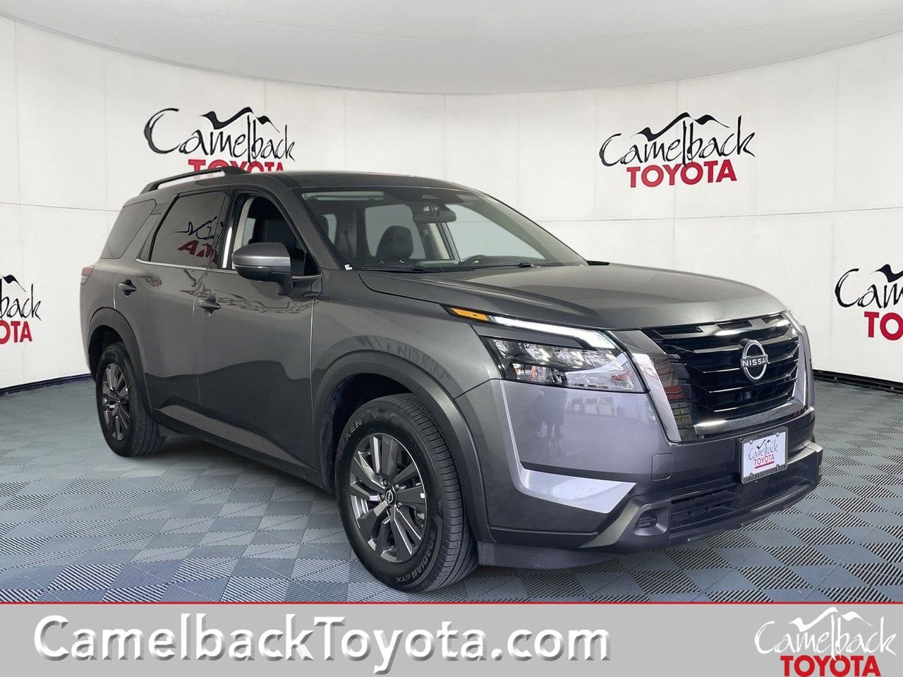 Used 2025 Nissan Pathfinder SV video 1