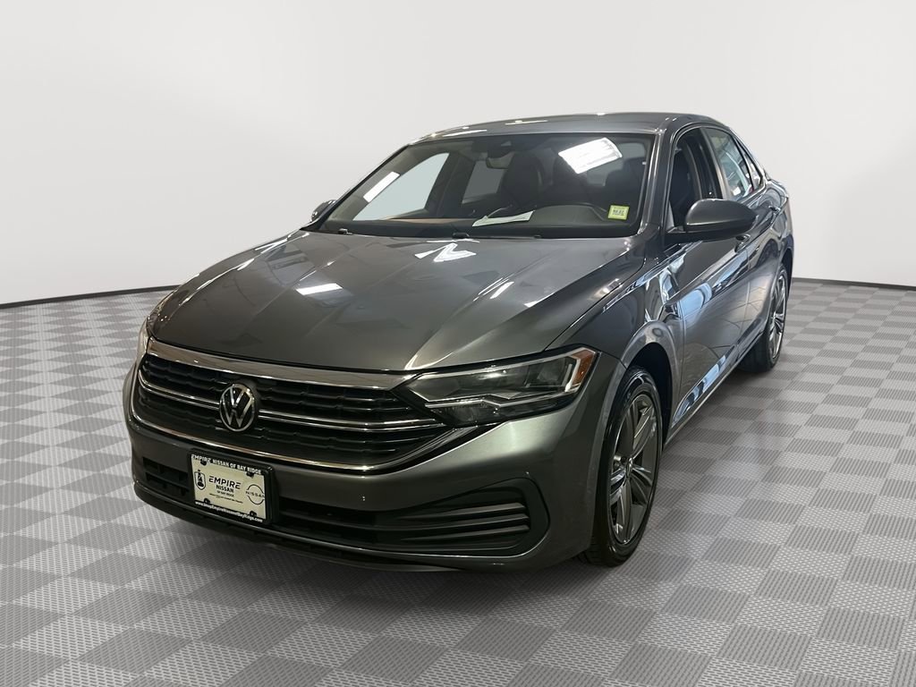 Used 2023 Volkswagen Jetta SE image 7