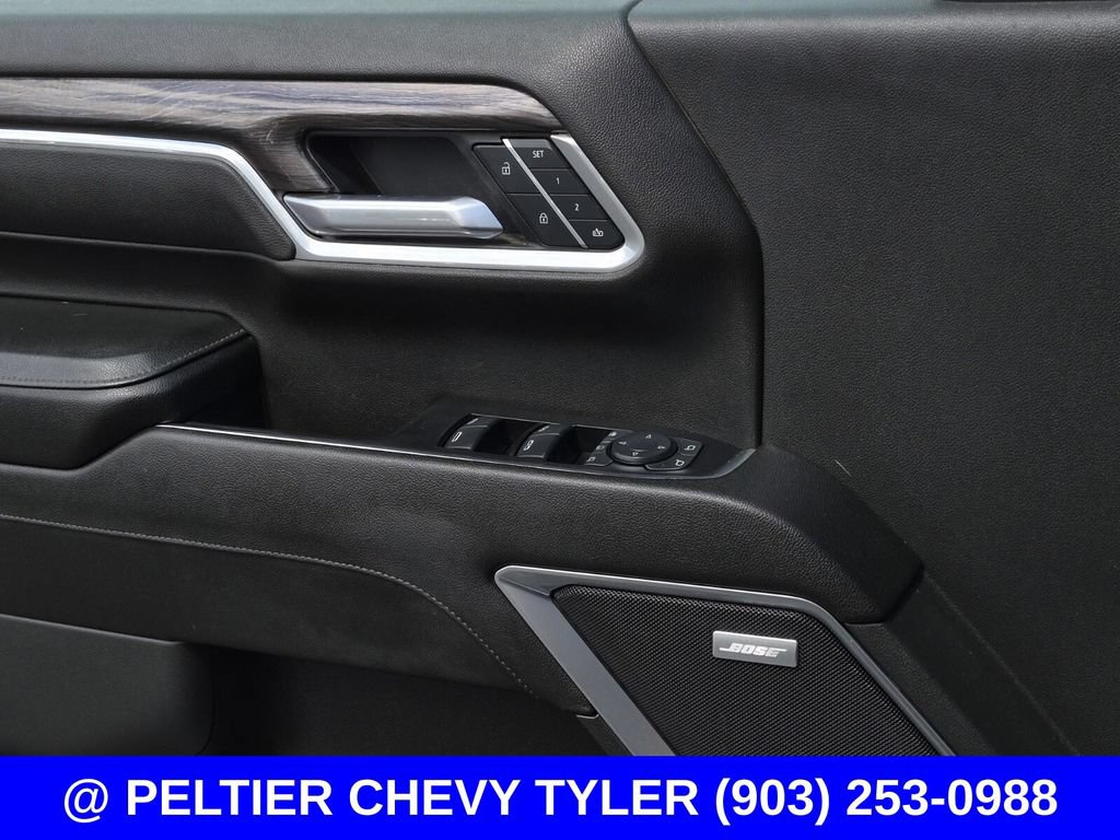 Used 2025 Chevrolet Silverado 2500 LTZ w/ Z71 Chrome Sport Edition AWD/4WD image 34