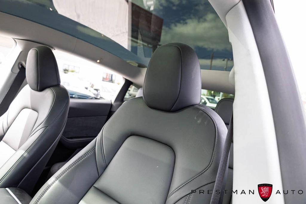 Used 2025 Tesla Model Y Long Range AWD/4WD image 26