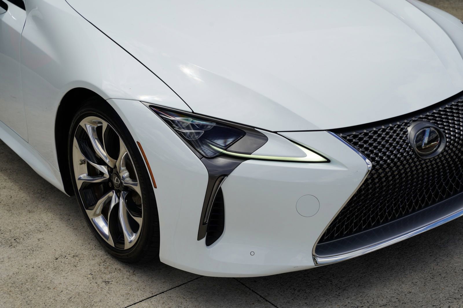 Used 2019 Lexus LC 500 Coupe w/ Sport Package RWD image 8