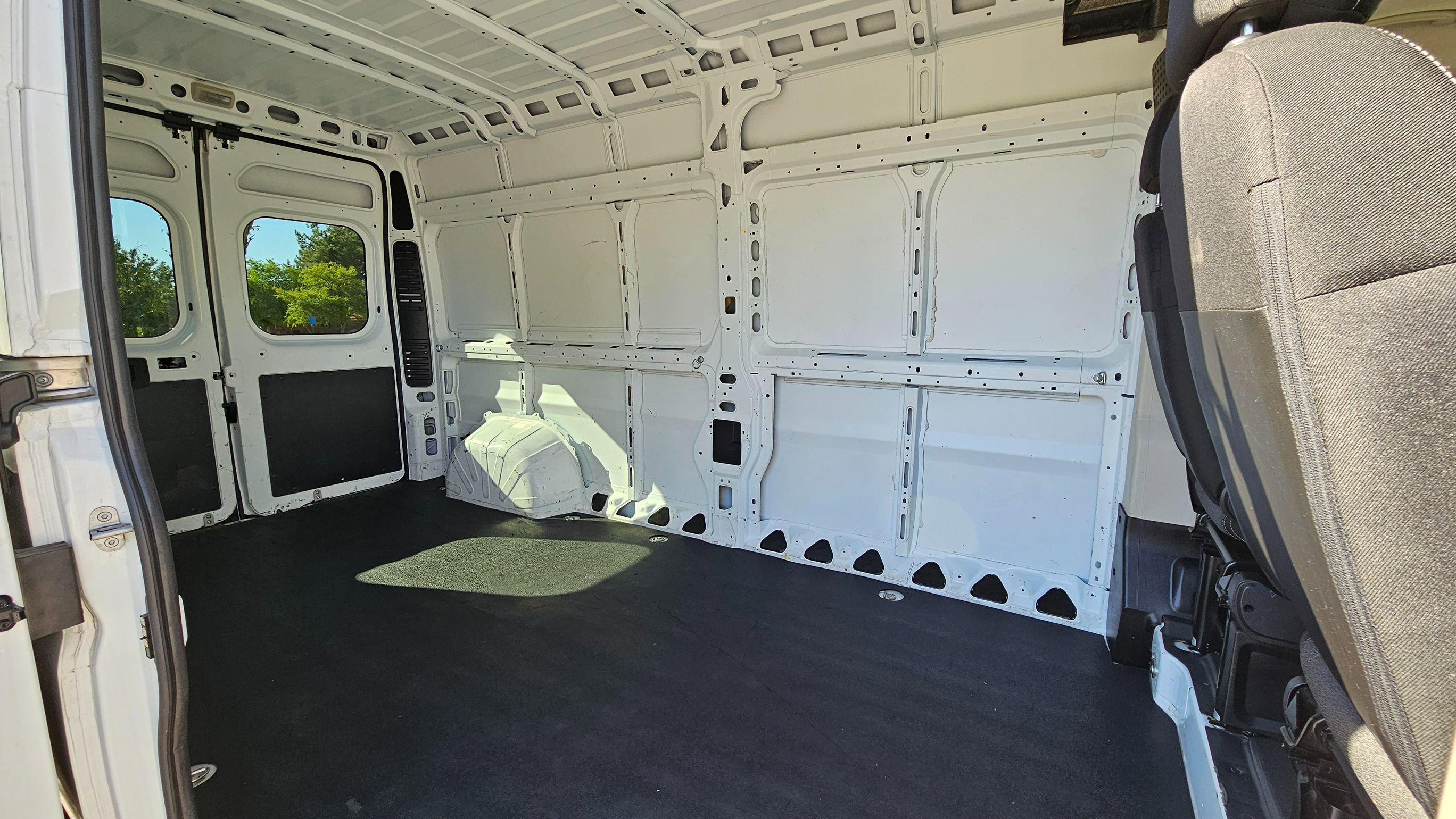 Used 2021 RAM ProMaster 2500 FWD image 16