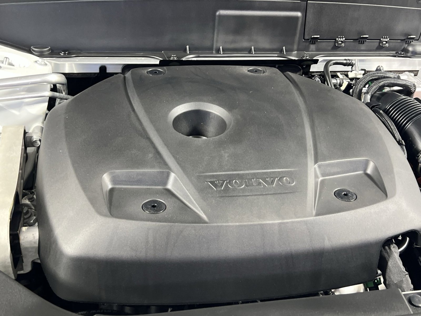 Used 2025 Volvo XC90 T8 Ultra image 29