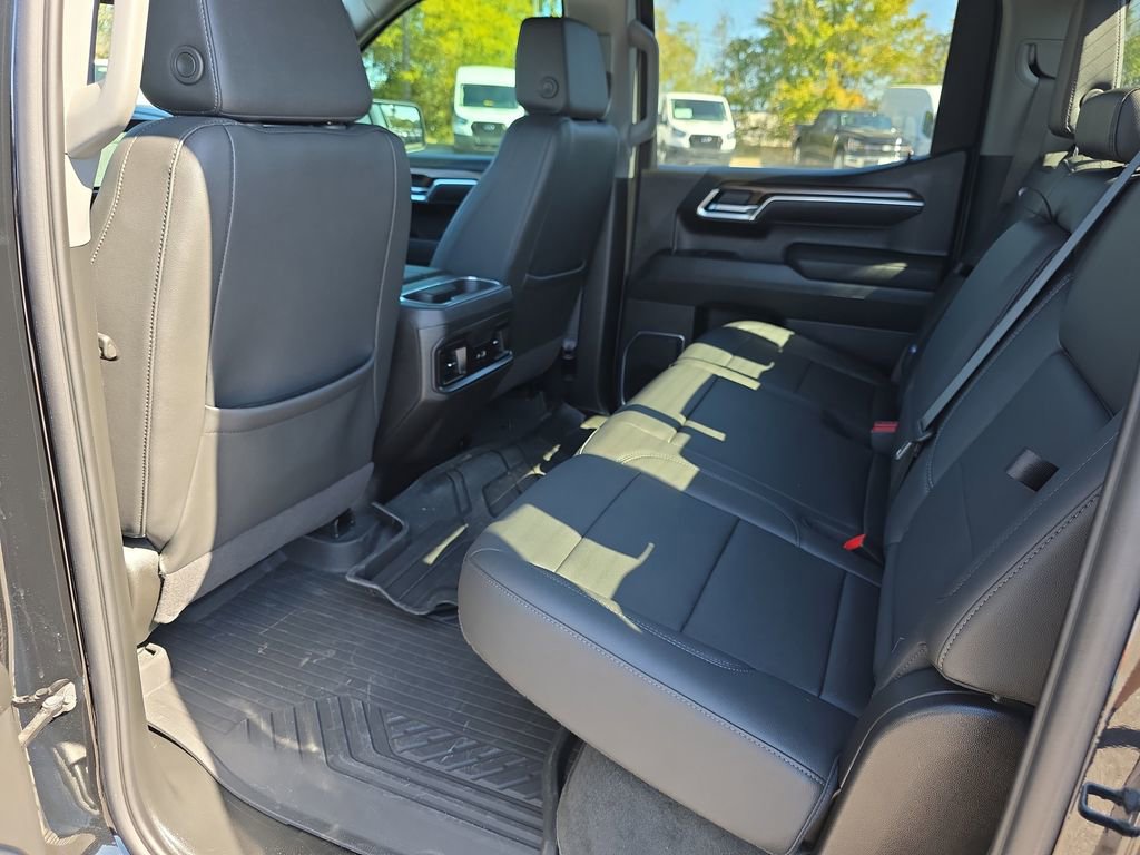 Used 2025 Chevrolet Silverado 1500 RST image 28