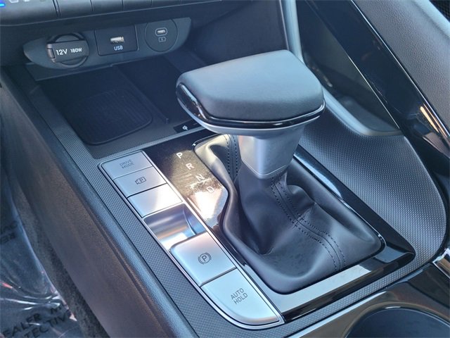 New 2025 Hyundai Elantra Limited image 10