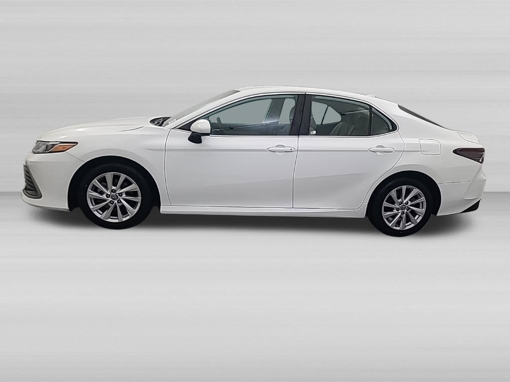 Used 2024 Toyota Camry LE FWD image 8