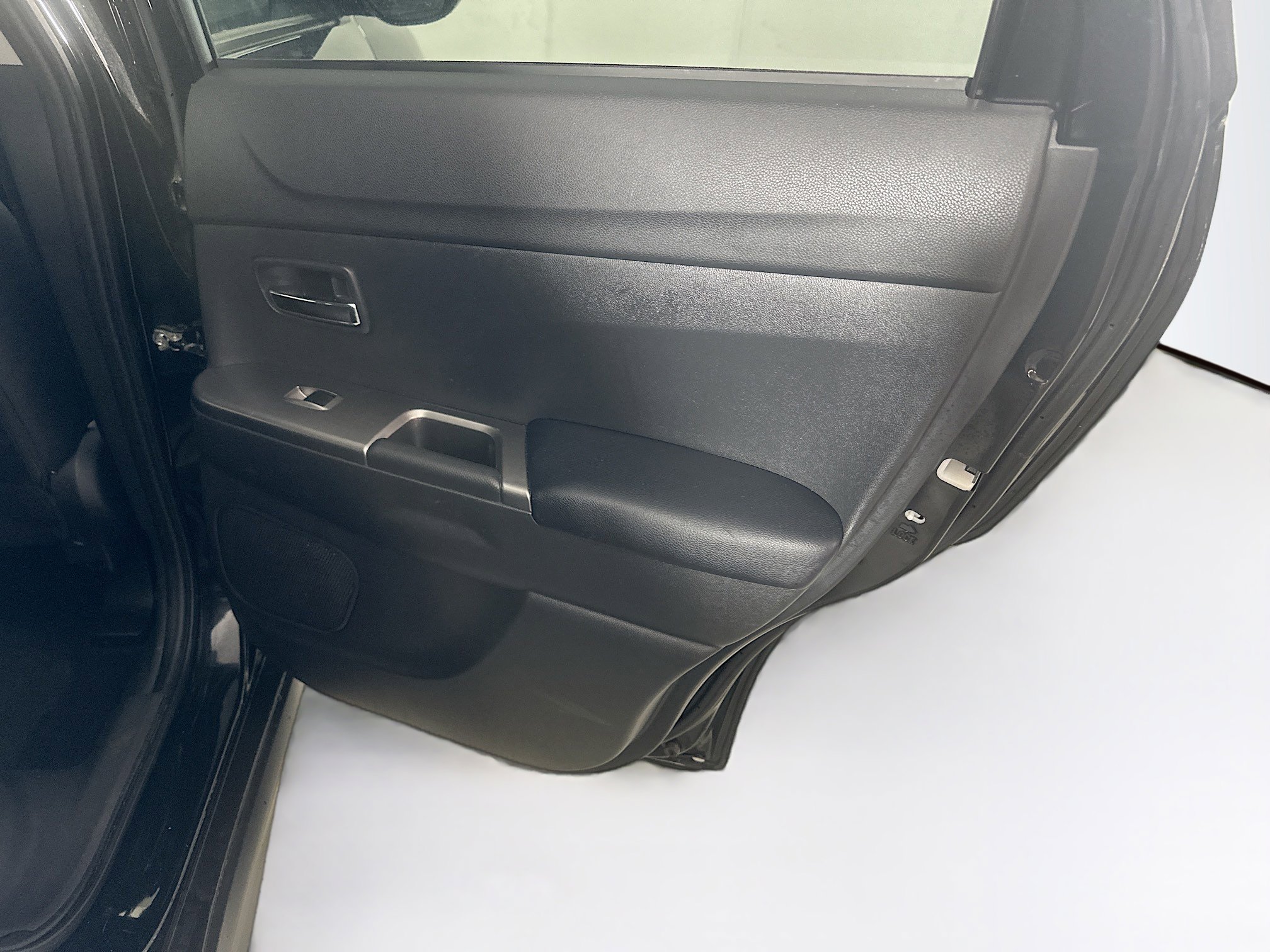 Used 2023 Mitsubishi Outlander Sport SE image 28