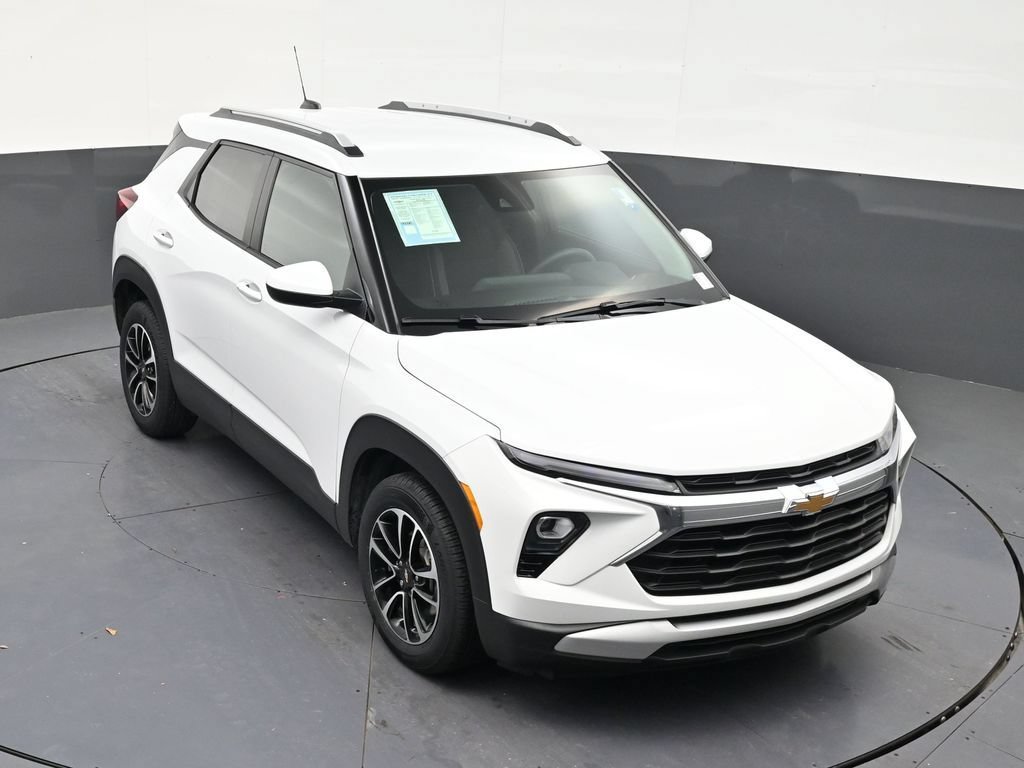 Used 2025 Chevrolet TrailBlazer LT FWD image 18