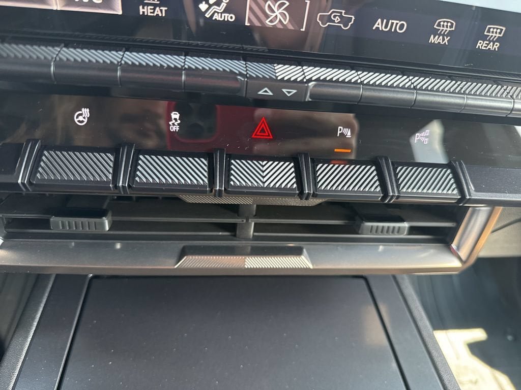 New 2025 GMC Hummer EV 3X AWD/4WD image 35