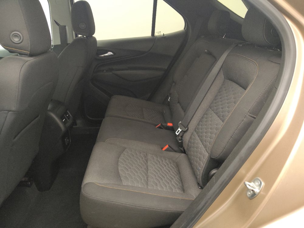 Used 2019 Chevrolet Equinox LT w/ Driver Convenience Package FWD image 18