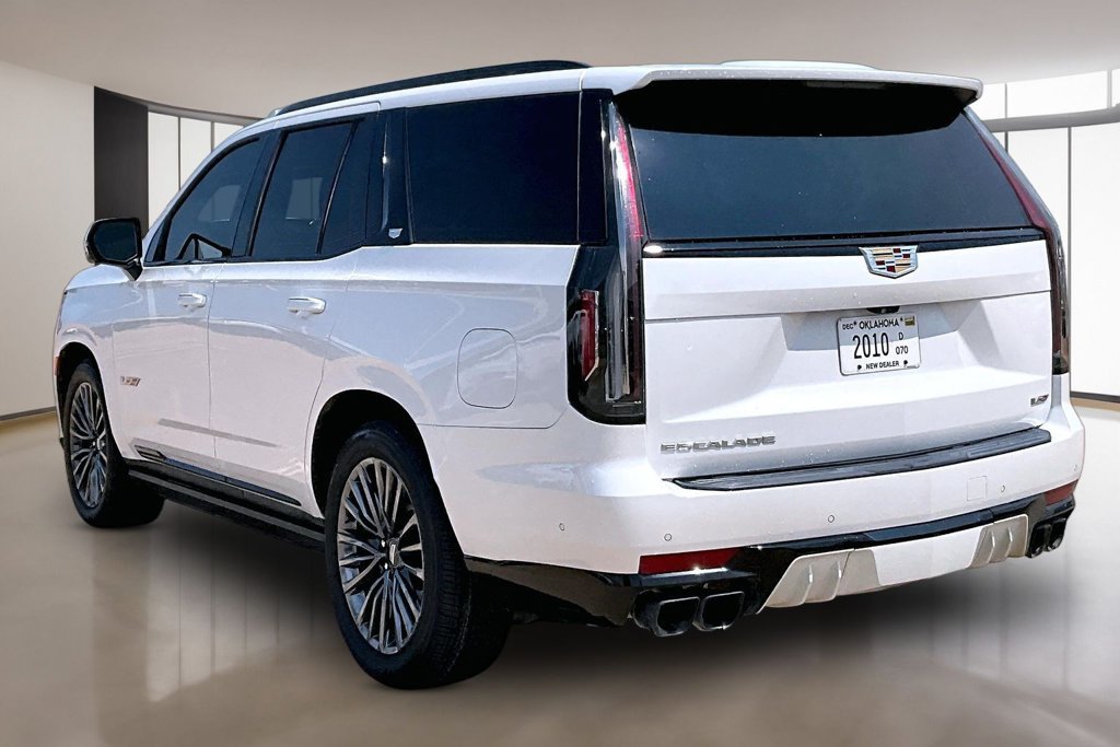 Used 2024 Cadillac Escalade V AWD/4WD image 12