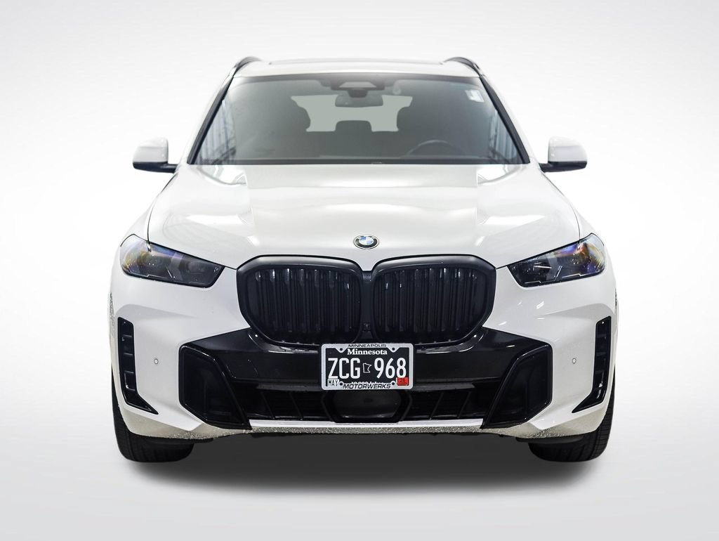 Certified 2024 BMW X5 xDrive40i w/ M Sport Package AWD/4WD image 8