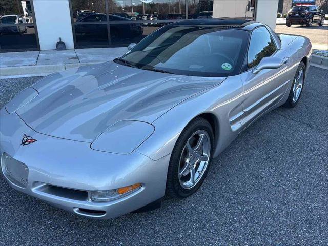 Used 2004 Chevrolet Corvette Coupe w/ Preferred Equipment Group image 1