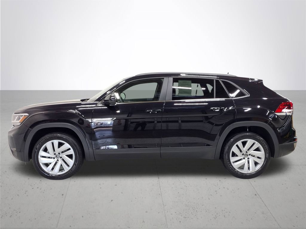 Certified 2022 Volkswagen Atlas Cross Sport SE image 12