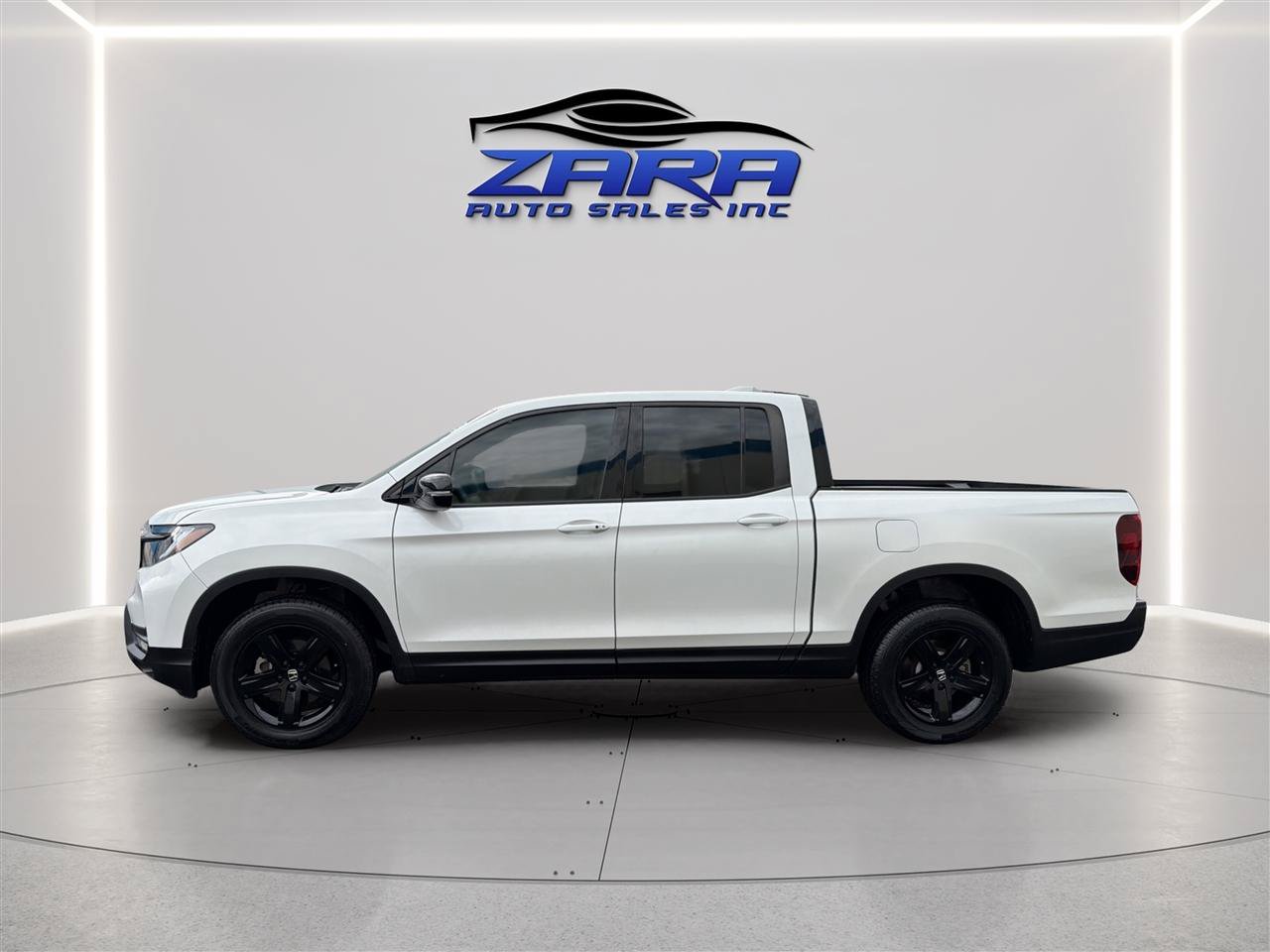 Used 2021 Honda Ridgeline Black Edition image 4