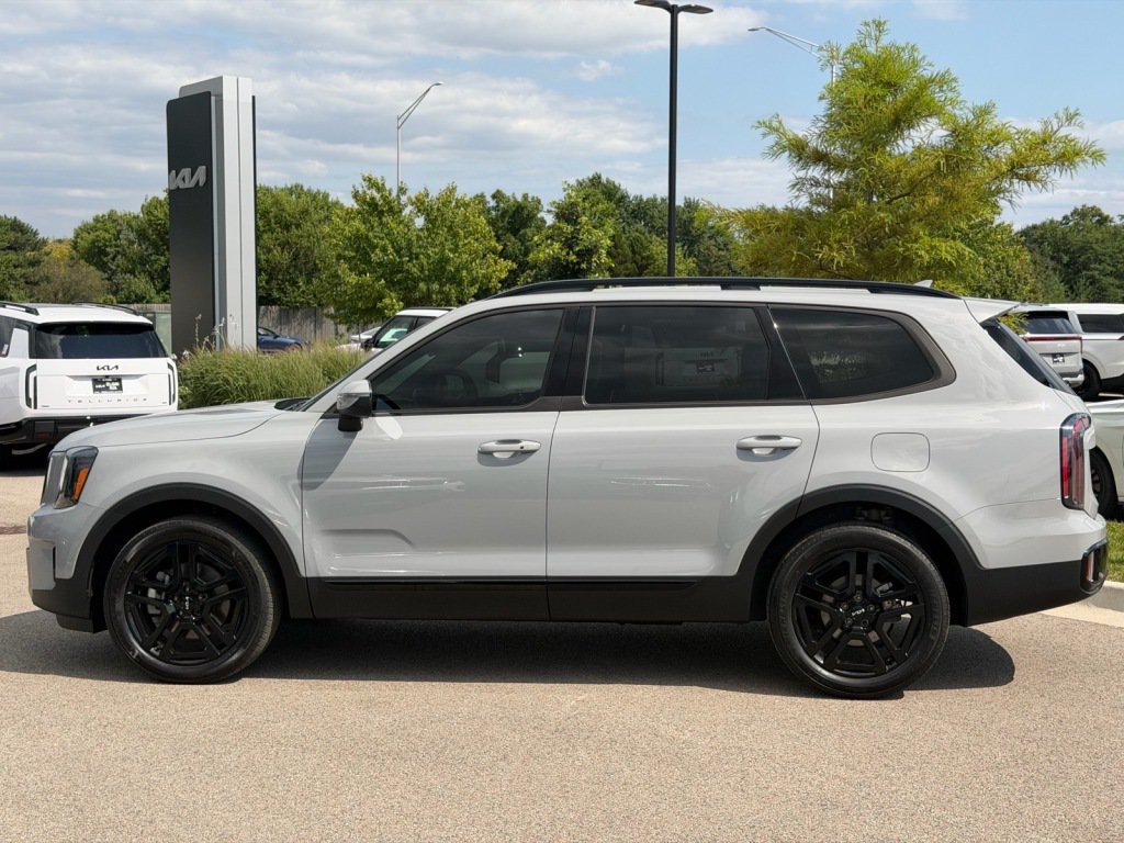 Used 2024 Kia Telluride EX X-Line AWD/4WD image 3