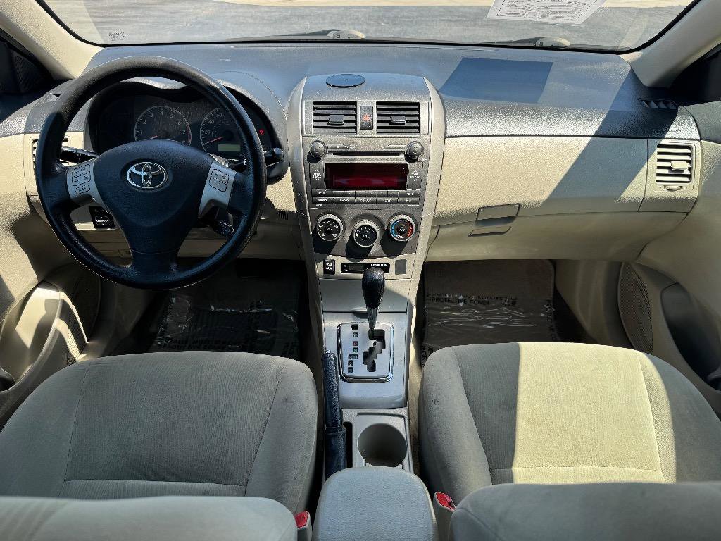 Used 2011 Toyota Corolla LE FWD image 23