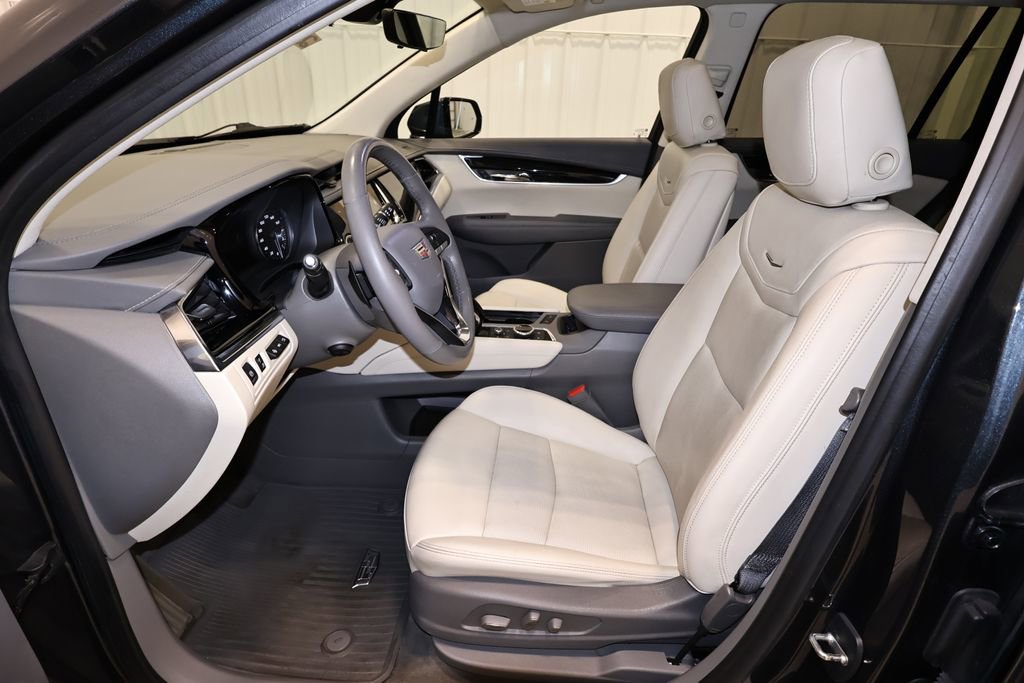 Used 2021 Cadillac XT6 Premium Luxury AWD/4WD image 13