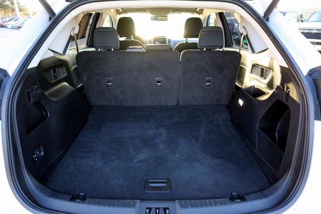 Used 2023 Ford Edge SEL w/ Convenience Package image 12
