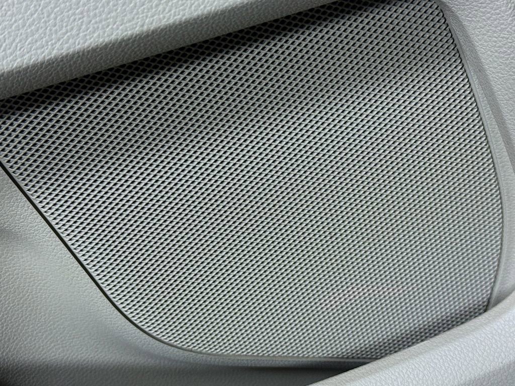 Used 2018 Ford Explorer Limited w/ Equipment Group 301A image 22