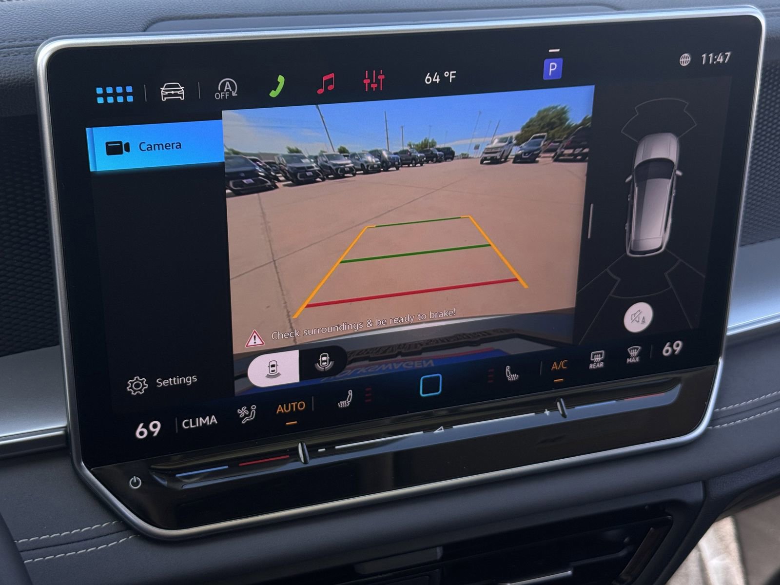 New 2026 Volkswagen Tiguan SE image 18