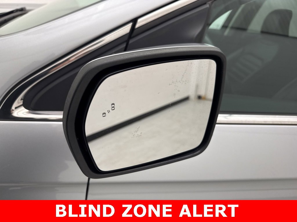 Used 2021 Ford Edge SEL image 5