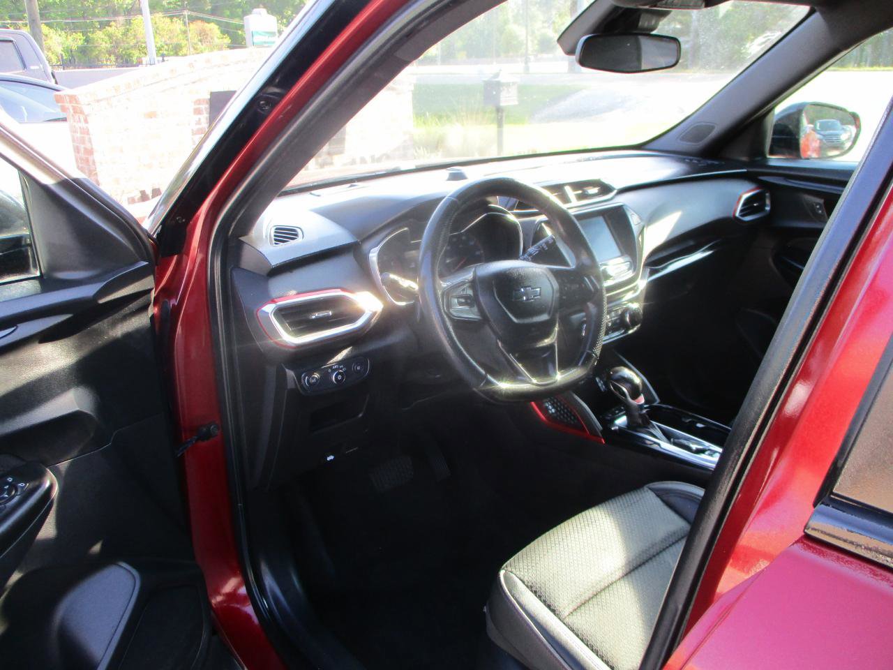 Used 2022 Chevrolet TrailBlazer RS image 15