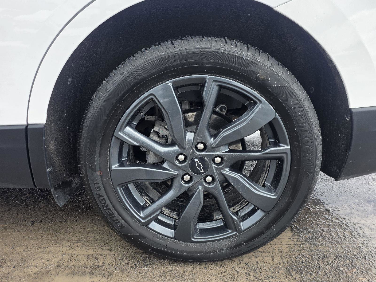 Used 2023 Chevrolet Equinox RS w/ RS Leather Package image 15