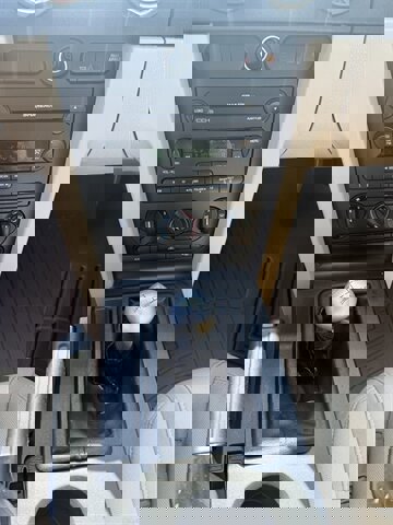 Used 2005 Ford Mustang GT Premium image 9