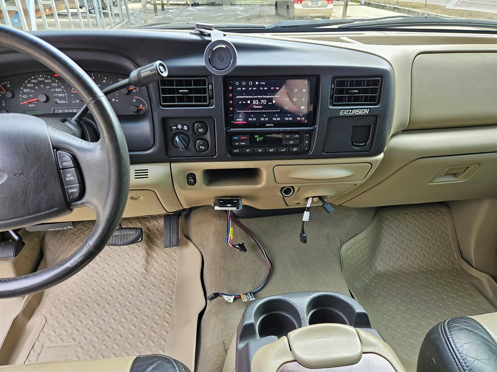 Used 2005 Ford Excursion Eddie Bauer image 13