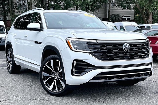 Used 2024 Volkswagen Atlas SEL Premium R-Line AWD/4WD image 1