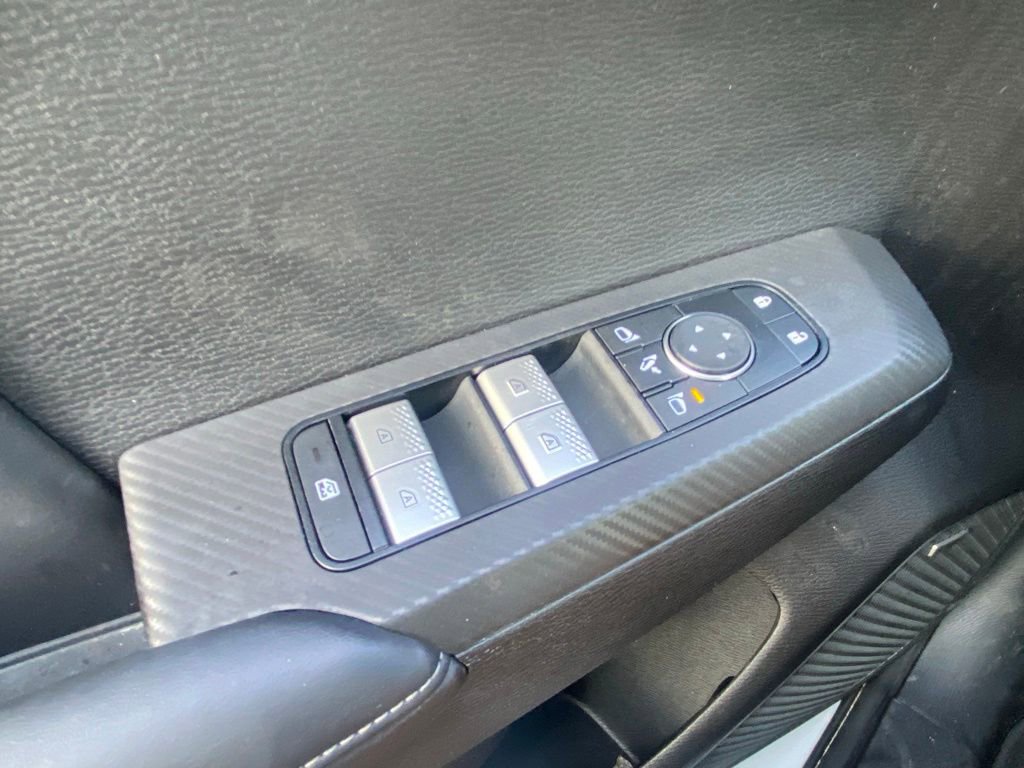 Used 2025 Mitsubishi Outlander SE FWD image 19