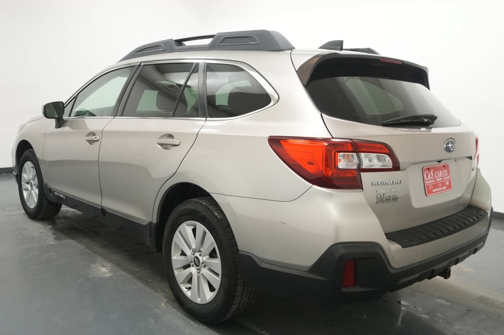 Used 2019 Subaru Outback 2.5i Premium AWD/4WD image 6