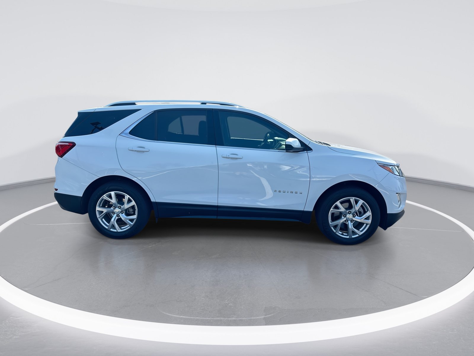 Used 2020 Chevrolet Equinox LT FWD image 10