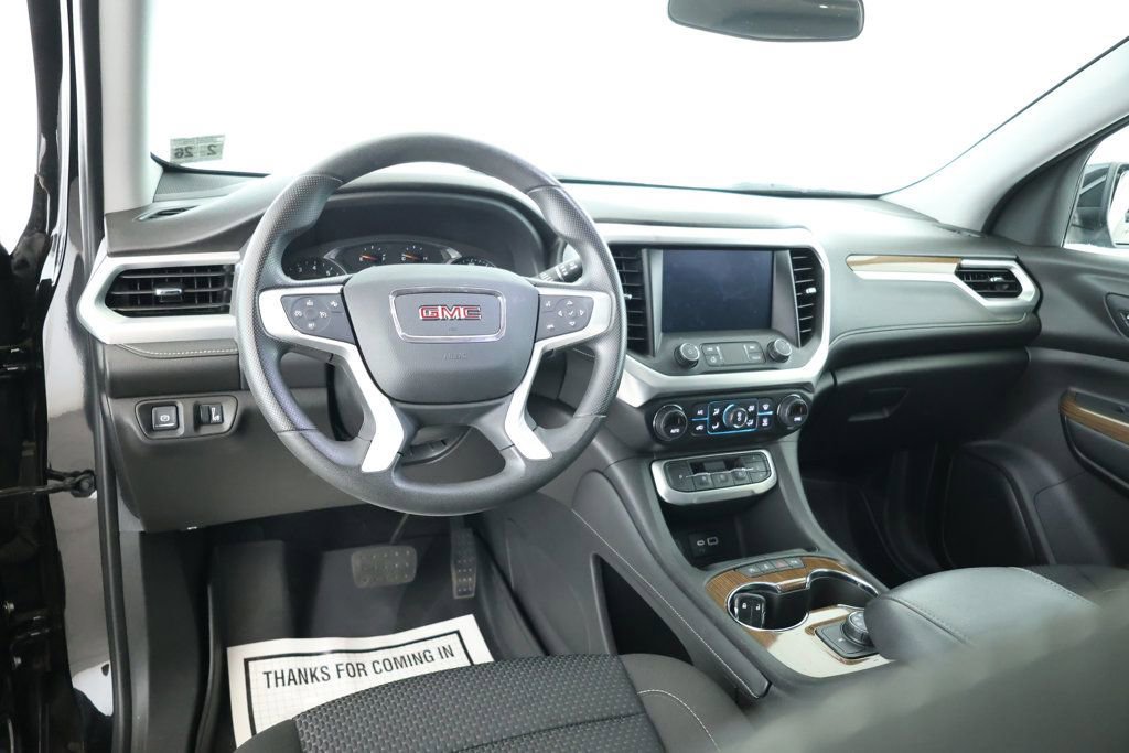 Used 2021 GMC Acadia SLE image 10