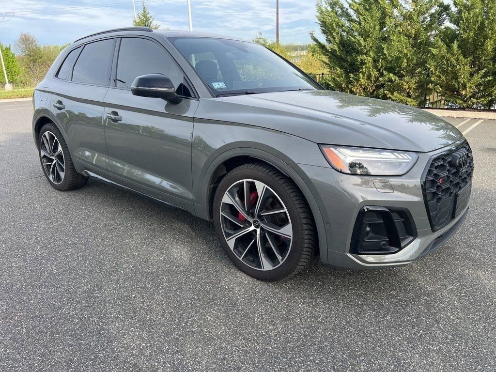 Certified 2023 Audi SQ5 Prestige w/ Prestige Package AWD/4WD image 3