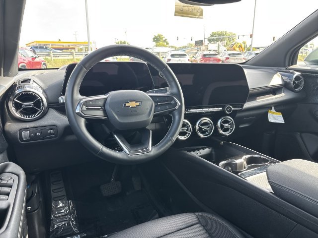 Certified 2025 Chevrolet Blazer EV LT AWD/4WD image 19
