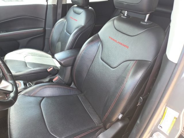 Used 2021 Jeep Compass Trailhawk w/ Sun and Sound Group AWD/4WD image 5