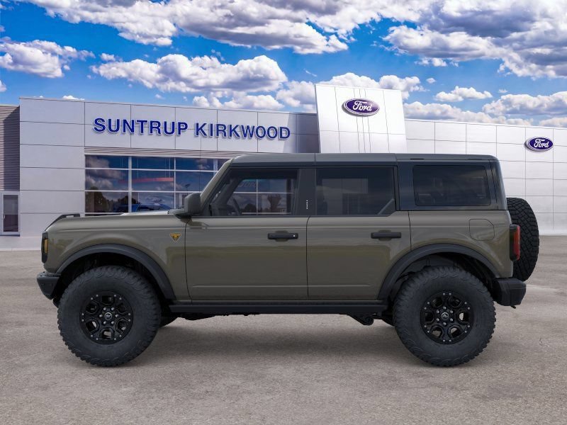 New 2026 Ford Bronco Badlands w/ Wildtrak Package AWD/4WD image 3