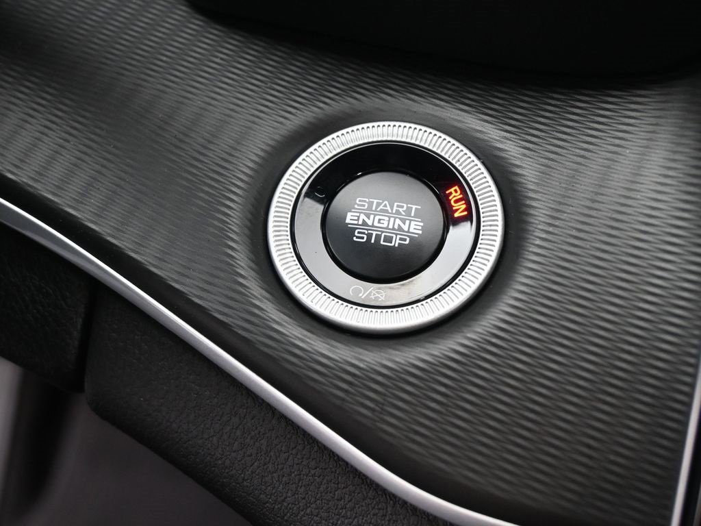 New 2025 Jeep Grand Cherokee Laredo w/ Luxury Tech Group I image 7