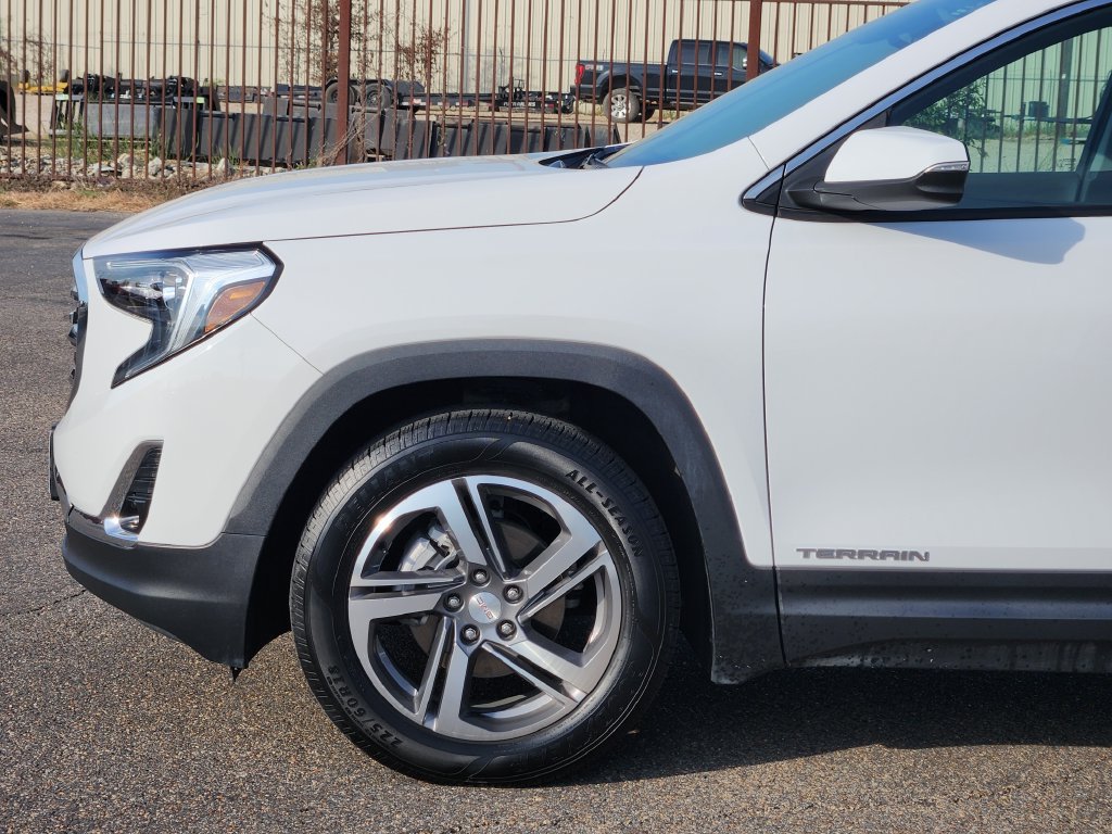 Used 2019 GMC Terrain SLT w/ Preferred Package FWD image 9