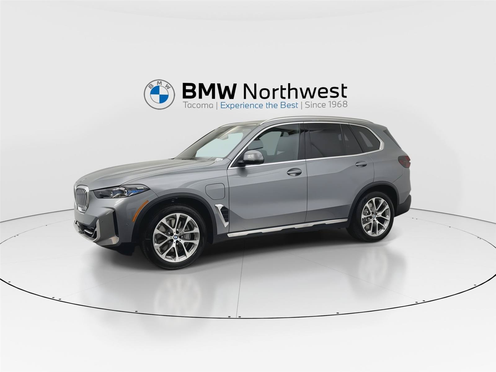 New 2026 BMW X5 xDrive50e w/ Executive Package AWD/4WD image 10