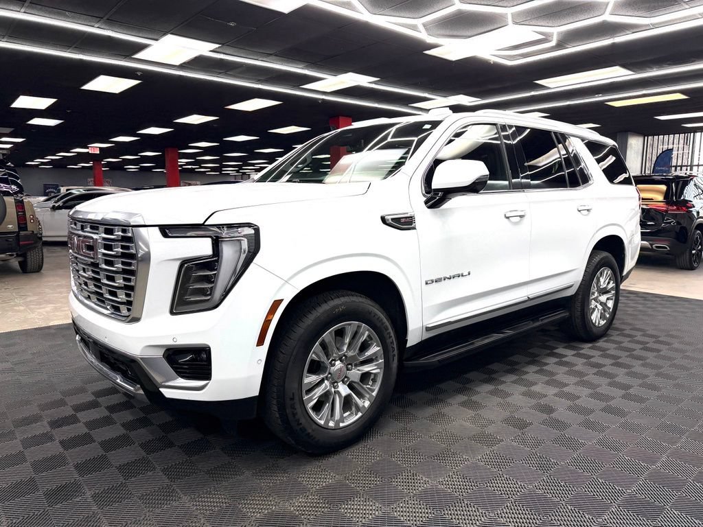 Used 2025 GMC Yukon Denali AWD/4WD image 8