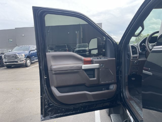 Certified 2022 Ford F450 King Ranch w/ King Ranch Ultimate Package AWD/4WD image 28