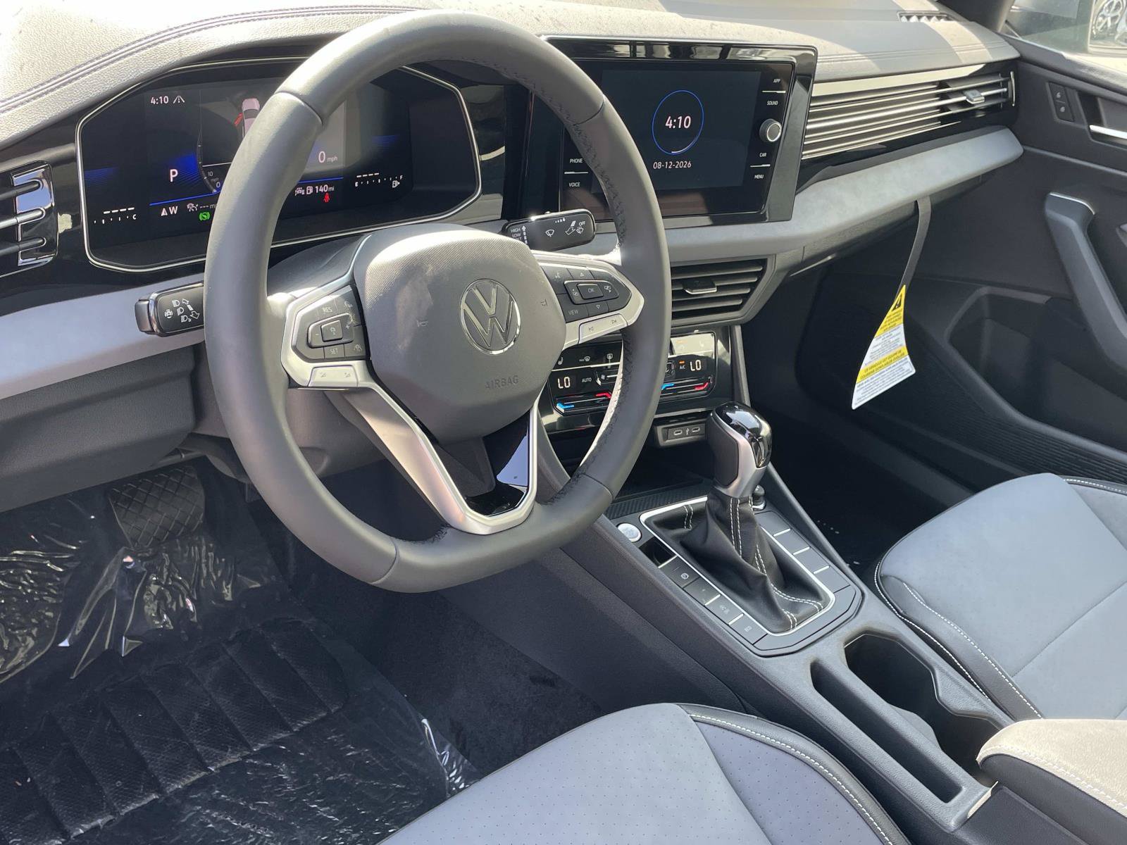 New 2026 Volkswagen Jetta SE FWD image 7