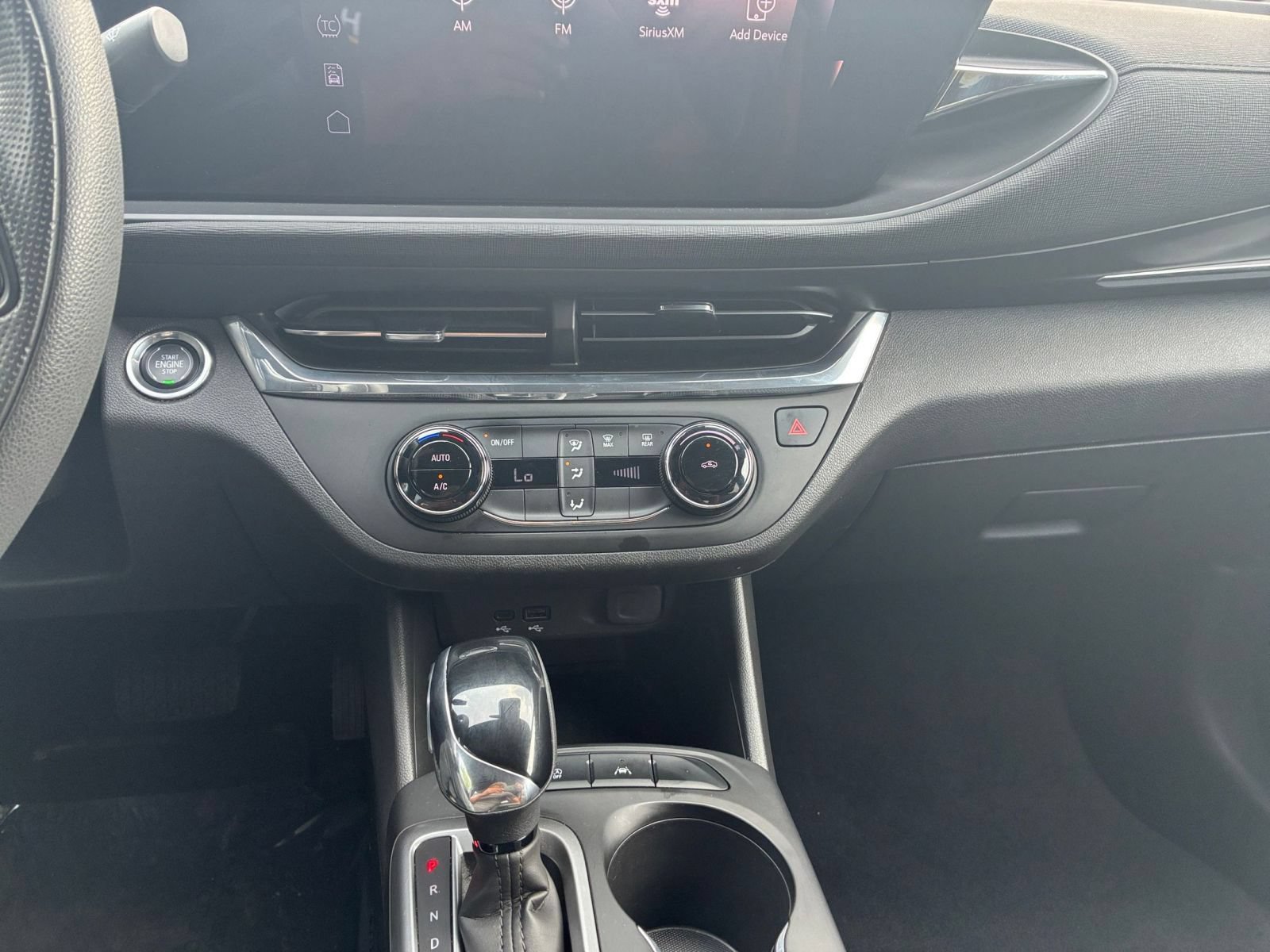 Used 2025 Buick Envista Preferred FWD image 14