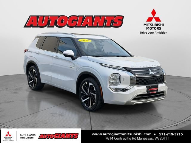 Used 2024 Mitsubishi Outlander SEL Black Edition image 1